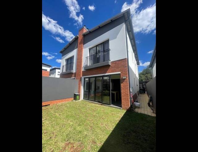 2 BEDROOM DUPLEX FOR SALE IN BRYANSTON